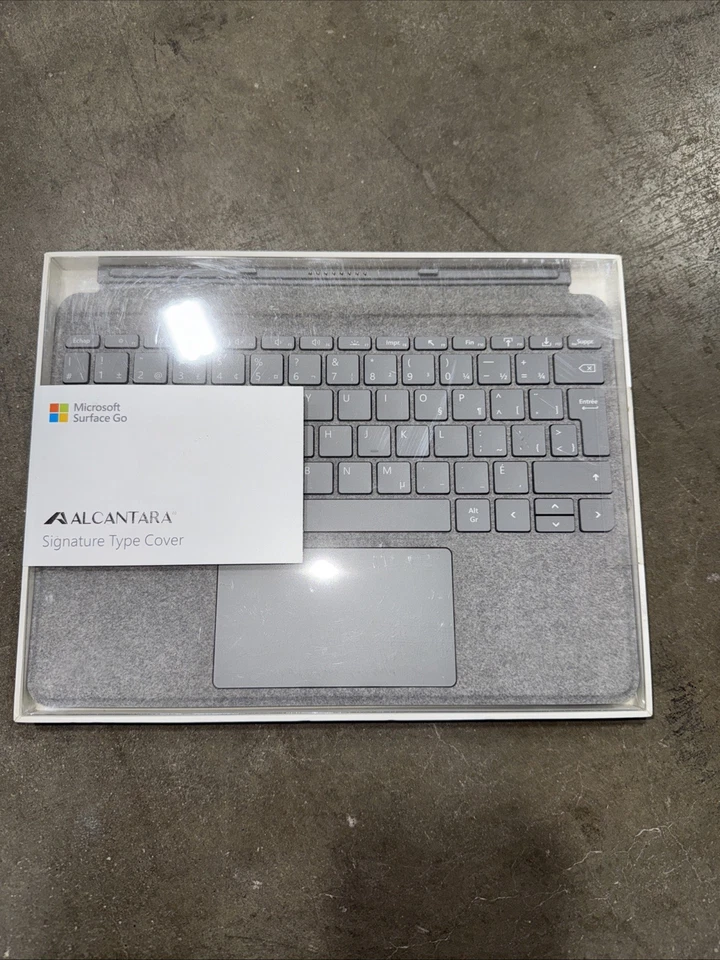 New Microsoft Surface Go Signature Type Cover Alcantara French Layout KCS-00002 - Image 1 of 2