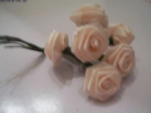 6 CINTA DE TALLO CON CABLE ROSAS EN ROSA PÁLIDO RAMO MUY BONITO 3/4 pulgadas PARA DECORACIÓN - Imagen 1 de 2