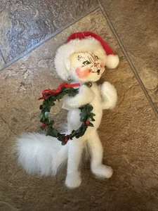 Annalee Christmas Cat 2005 With Wreath - Picture 1 of 3