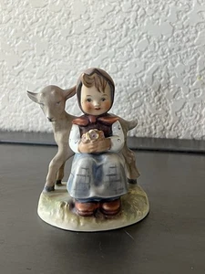 Vintage Goebel Hummel Figurine 'Good Friends' #182 Porcelain Germany  - Picture 1 of 5