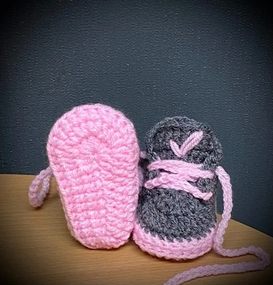 Crochet Newborn Baby First Shoes Booties Boots Slippers Trainers — 第 1/3 张图片