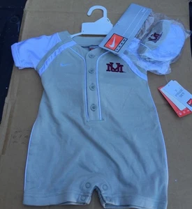 NCAA University Of Massachusetts Onezie Baby Outfit And Hat 6-9 Month - Picture 1 of 7