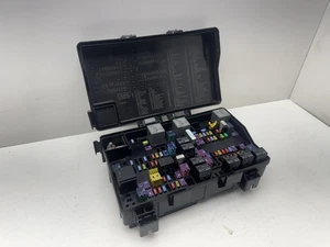 Jeep Grand Cherokee 2015 distribución inteligente de energía caja de fusibles bloque OEM - Imagen 1 de 5