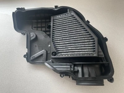 BMW 750i F01 2008-2012 ~ caja de filtro de aire inferior derecha ~ 13717577457 Foto 1 de 4