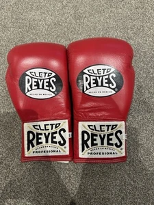 Cleto Reyes Professional Boxing Fight Gloves 8oz Safetec Red - Picture 1 of 4