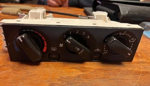 Interruptor de clima controles de temperatura aire acondicionado calefacción Mitsubishi Galant 2002-2003 - Imagen 1 de 2