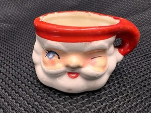 Taza miniatura vintage de Navidad Holt Howard guiñando un ojo azul Papá Noel - Imagen 1 de 7