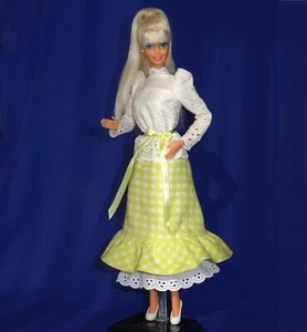 Barbie tenue complète romantique vintage corsage broderie Anglaise et jupe carre - Photo 1/11