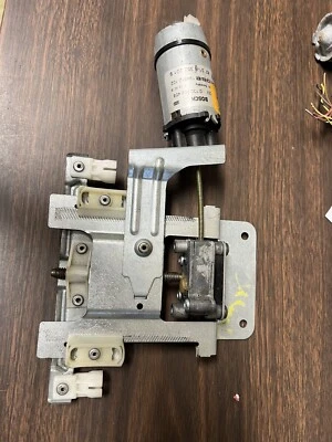 BMW E38 1995-2001 REPOSACABEZAS TRASERO ajuste motor 750iL 750i 750 genuino OEM R Foto 1 de 4