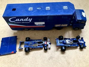 Polistil 1/55 Formula 1 - RJ67 Tyrrell 009 2 Cars Plus Transporter. - Imagen 1 de 5