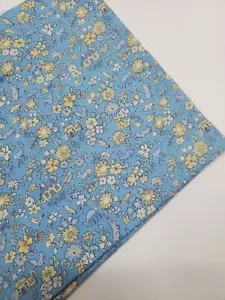 Lecien Fabric Lawn Memoire de Paris Floral Blue Houses Sew Quilt FAT QUARTER - Picture 1 of 1