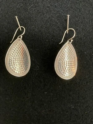 Brincos pequenos pendurados Anna Beck ponto/gota pontilhada prata esterlina 925 fio - Imagem 1 de 4