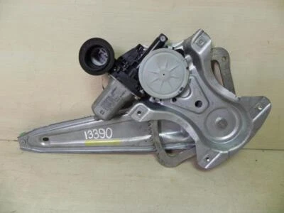 Elevalunas trasero derecho Toyota AURIS 2008 857200D120 - Imagen 1 de 4
