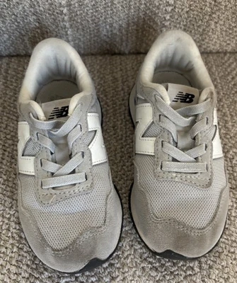 NEW BALANCE  TODDLER  SHOE Kids - Sz 10.5 - Image 1 of 4