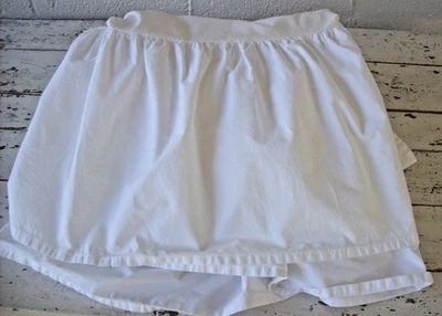 Falda de cama Simply Shabby Chic blanca lisa con volantes antipolvo ~ doble ~ algodón ~ esquinas divididas Foto 1 de 4