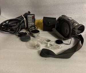 Pacchetto videocamera DVD Sony HandyCam DCR-DVD301 con accessori - Foto 1 di 14