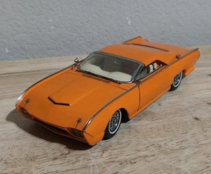 DANBURY MINT 1962 FORD THUNDERBIRD CUSTOM ORANGE 1/24 DIECAST DC - Picture 1 of 14
