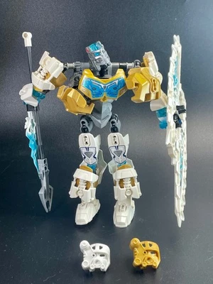 LEGO BIONICLE: Kopaka-Master of Ice (70788) - Image 1 of 4