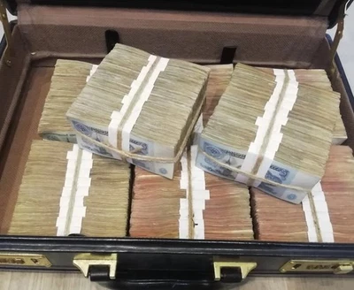 25 roubles 1961 91 100 banknotes USSR in bank package - Image 1 of 2