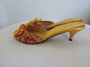 TRIBECA KENNETH COLE "JULIET" MUSTARD GOLD MULTI W/BOW OPEN TOE SLIDES HEELS - Picture 1 of 7