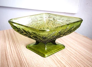 Rautenförmige Fuß Glas Kompott Schüssel Schale-Avocado Grün Indiana Glas Co - Bild 1 von 4
