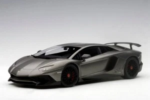 Lamborghini Aventador LP750-4 SV - 1:18 - AUTOart - Picture 1 of 10