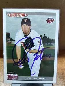 Topps Total #713 2004 Joe Nathan Minnesota Twins/autógrafo - Imagen 1 de 2