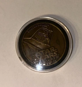 Star Wars Episodio 3 Darth Vader Edición Limitada 2005 Moneda Desafío 2” Envío Gratis - Imagen 1 de 5