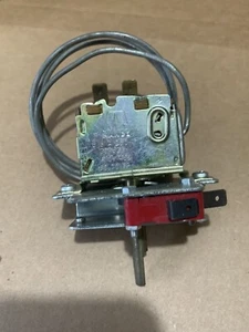 JAGUAR XJ6 Thermostat and Switch Assembly BD36823 RANCO A10-1465 - Bild 1 von 12