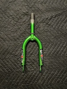 Kent Free 4 All 12” Children’s Bicycle Fork 1" x 5” Threaded Steer Tube (Green) - Picture 1 of 3