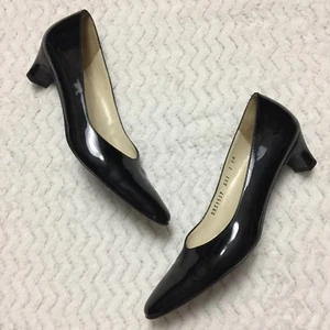 Salvatore Ferragamo Patent Leather Kitten Heel Pumps Black Size 7 AA NARROW - Picture 1 of 7