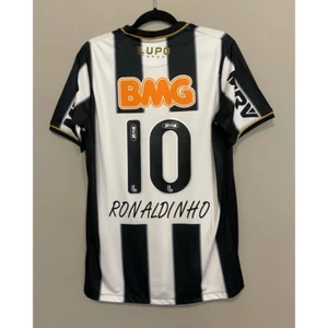 Vintage Atletico Mineiro Ronaldinho #10 R10 2013/2014 Home Retro Jersey - Picture 1 of 4