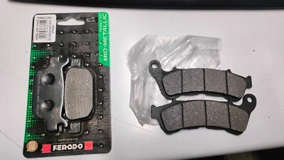 COPPIA PASTIGLIE FRENO HONDA SH 300  2007 2008 2009 2010 2011 2012 2013 2014 - Immagine 1 di 4