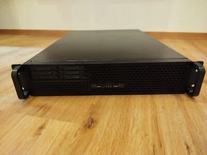 Server 2HE / 2x AMD Opteron 6276 / 128GB RAM - Bild 1 von 4