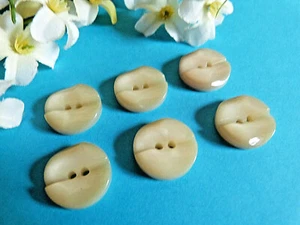 1208B Splendid Buttons "Discretion" Beige Cream Relief Lot 6 Buttons EP 1970 - Picture 1 of 4