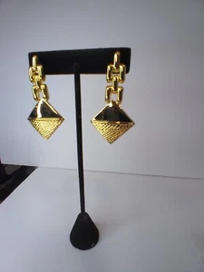 14 Kt Gold Plated Tailored Motion Swinging Elegance Drop Earrings 14Kt Gold Post - Picture 1 of 8