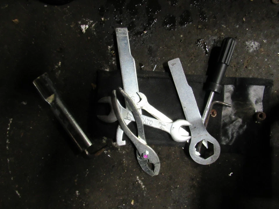 2014 kawasaki ex300 ninja abs tool kit pouch tools - Изображение 1 из 1