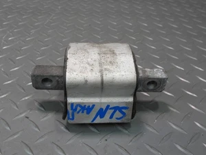 03-06 MERCEDES R230 SL600 A/T AUTOMATIC TRANSMISSION MOUNT SUPPORT OEM - Picture 1 of 12