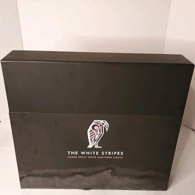 The White Stripes - Under Great Northern Lights Box Set. Outer Box Has Damage. Foto 1 de 4