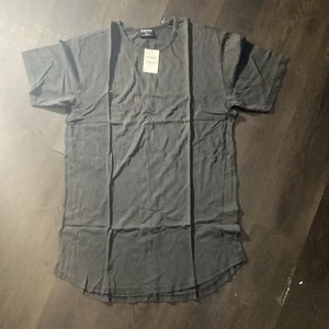 Scooped Hem Herrenhemd schwarz Größe M - Bild 1 von 4