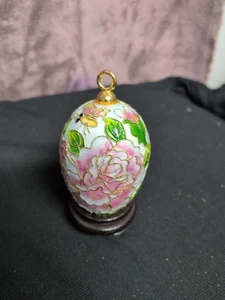 3" großes Cloisonne Emaille Ei Ornament Emaille Rosen mit Ständer - Bild 1 von 4