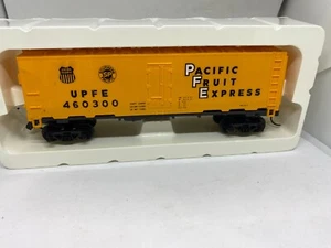 HO Scale Union Pacific Fruit Express Reefer by Life-Like Mfg. - Picture 1 of 7