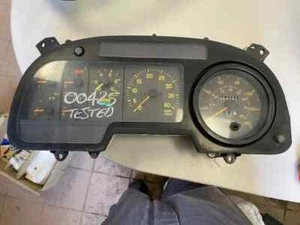 1999 GMC T8500 Instrument Cluster (Tested) - P/N: 1-83114-673-1 - Picture 1 of 4