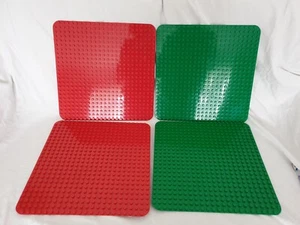4 Duplo Base Boards Plates 24 x 24 Red & Green - Picture 1 of 5
