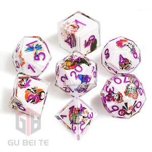 RPG 7 Spiel Würfel Set Kunstharz DSA DND Rollenspiel Würfelzeit Pekingoper - Picture 1 of 11