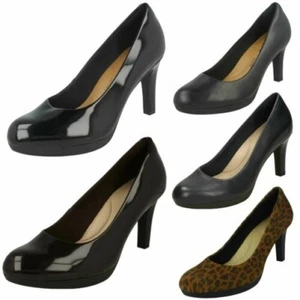 Femmes Clarks Smart Habillé à Enfiler à Talon Escarpin Cuir Adriel Violet - Picture 1 of 10