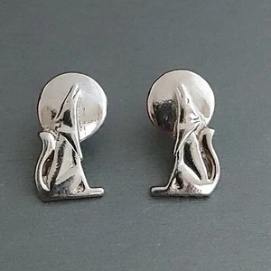 Vintage SW Howling Coyote Earrings Moon Silver Tone Pierced Wolf Moon 90's 5/8" - Picture 1 of 7