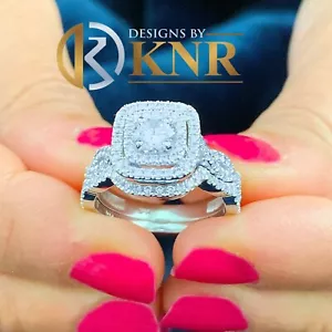 Anello di fidanzamento e fascia oro bianco 14 kt taglio tondo diamanti aureola sposa 1,75 ctw - Foto 1 di 12