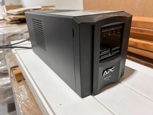 Used APC Smart-UPS 750VA 120V SHIPBOARD - Picture 1 of 3