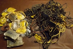 CABLES DE HOMBRO BOY SCOUT CUB DEN CHIEF ALGUNOS PASADORES TRASEROS ATORNILLADOS ALREDEDOR DE 70 - Imagen 1 de 8